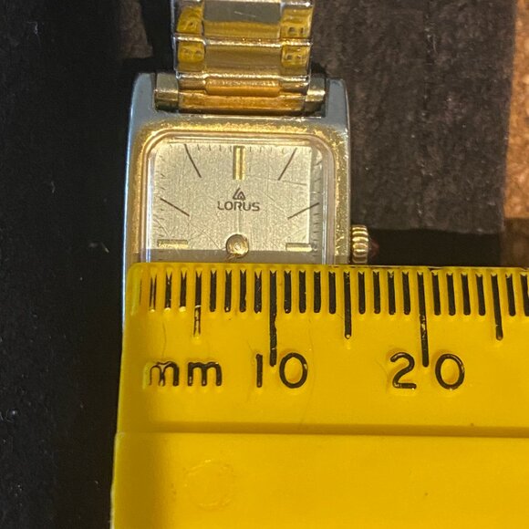 vintage Lorus by Seiko ladies tank Watch square small  preowned - Picture 7 of 9